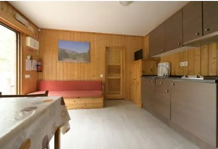 Parque de Campismo Casas Da Gruta -