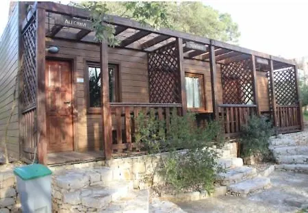 Parque de Campismo Casas Da Gruta -
