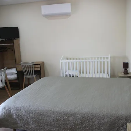 Casas Da Gruta - * Mira (Leiria)