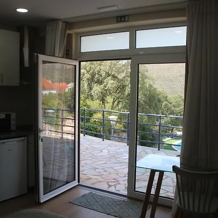 Casas Da Gruta - * Mira (Leiria)