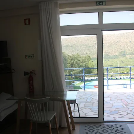 Casas Da Gruta - *