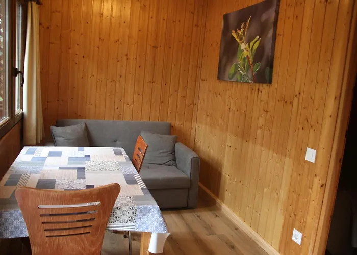 Camping Casas Da Gruta - Mira (Leiria)