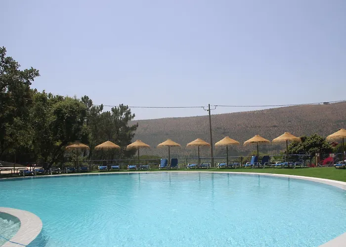 Camping Casas Da Gruta - *